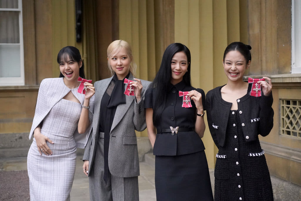Black Pink memperbarui kontrak mereka dengan YG, dan saham agensi K-Pop naik 29%