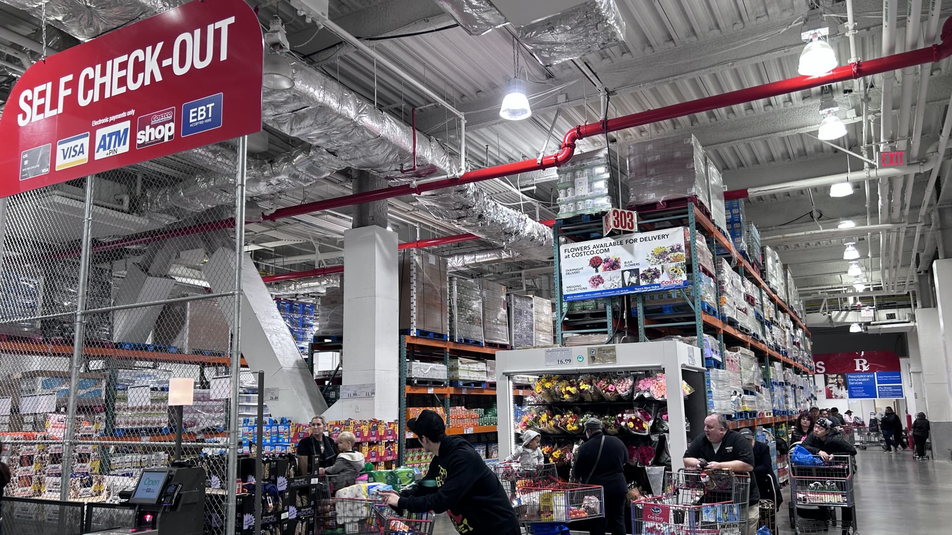 Costco (COST) shares dip despite earnings beat. We see no cause for concern