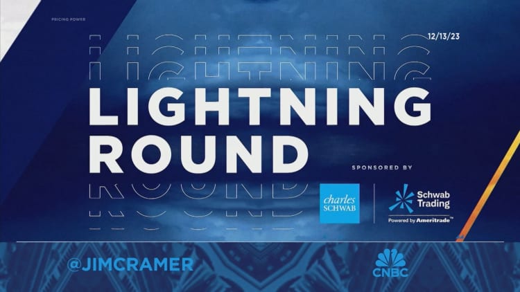 Lightning Round: Warner Bros. Discovery needs a Fed rate cut more than anything, says Jim Cramer