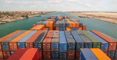 How shipping containers can make or break the global economy