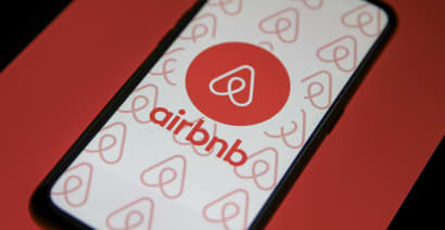 Airbnb misleads Australian by charging in U.S. dollars instead of local currency