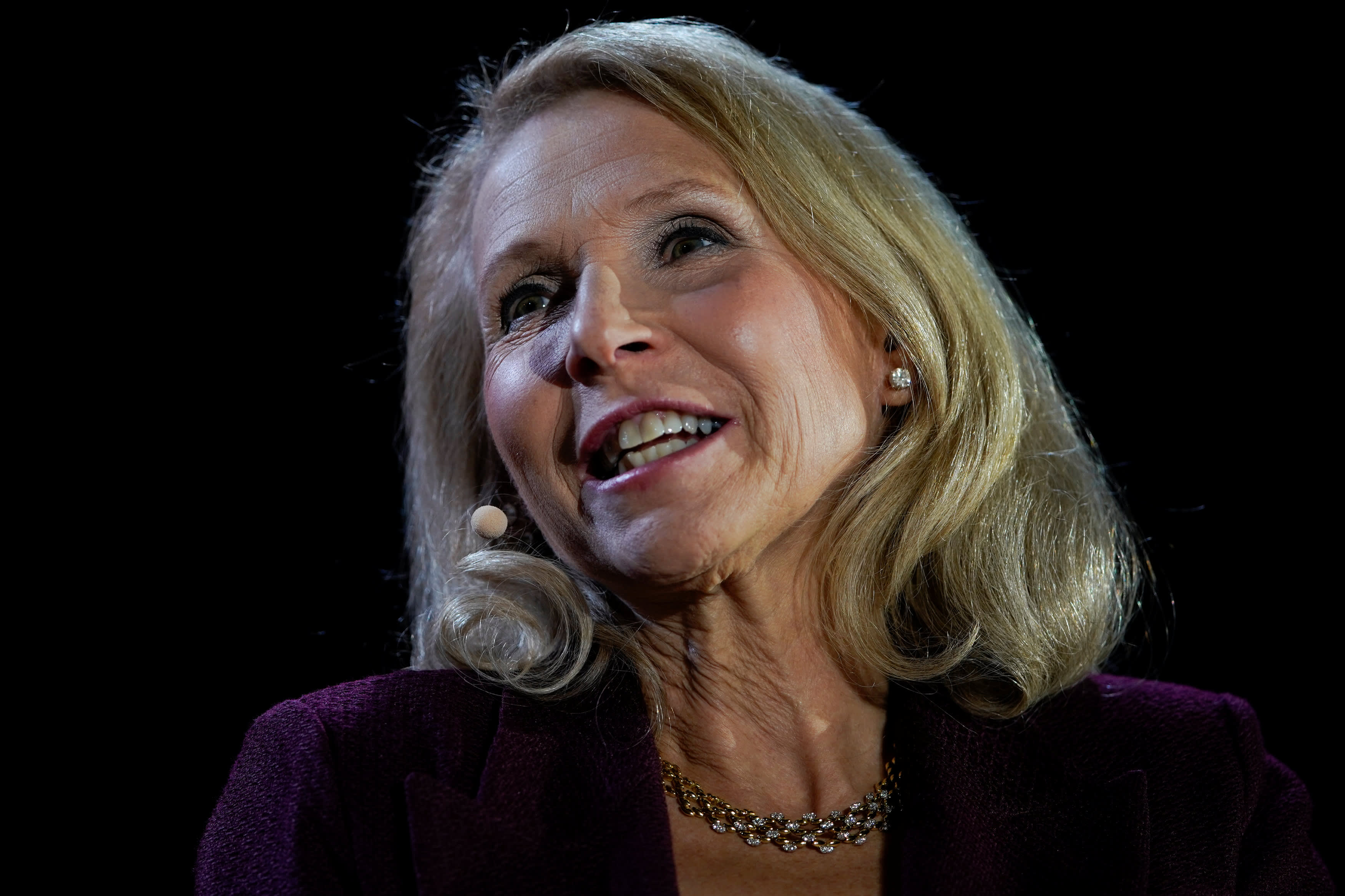 Why Shari Redstone needs the right deal