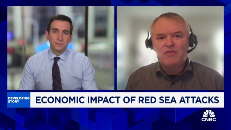 Red Sea attacks likely to lead to 'a doubling of freight rates': Vespucci Maritime's Lars Jensen