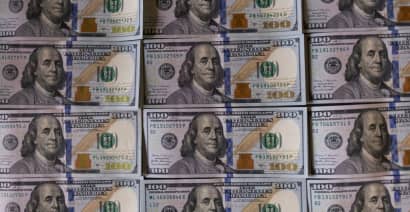 Dollar hits 5-month low against euro as Fed seen closer to rate cuts