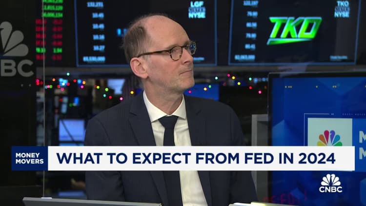 The Fed will keep rates higher for longer than market is currently pricing: Apollo's Torsten Slok