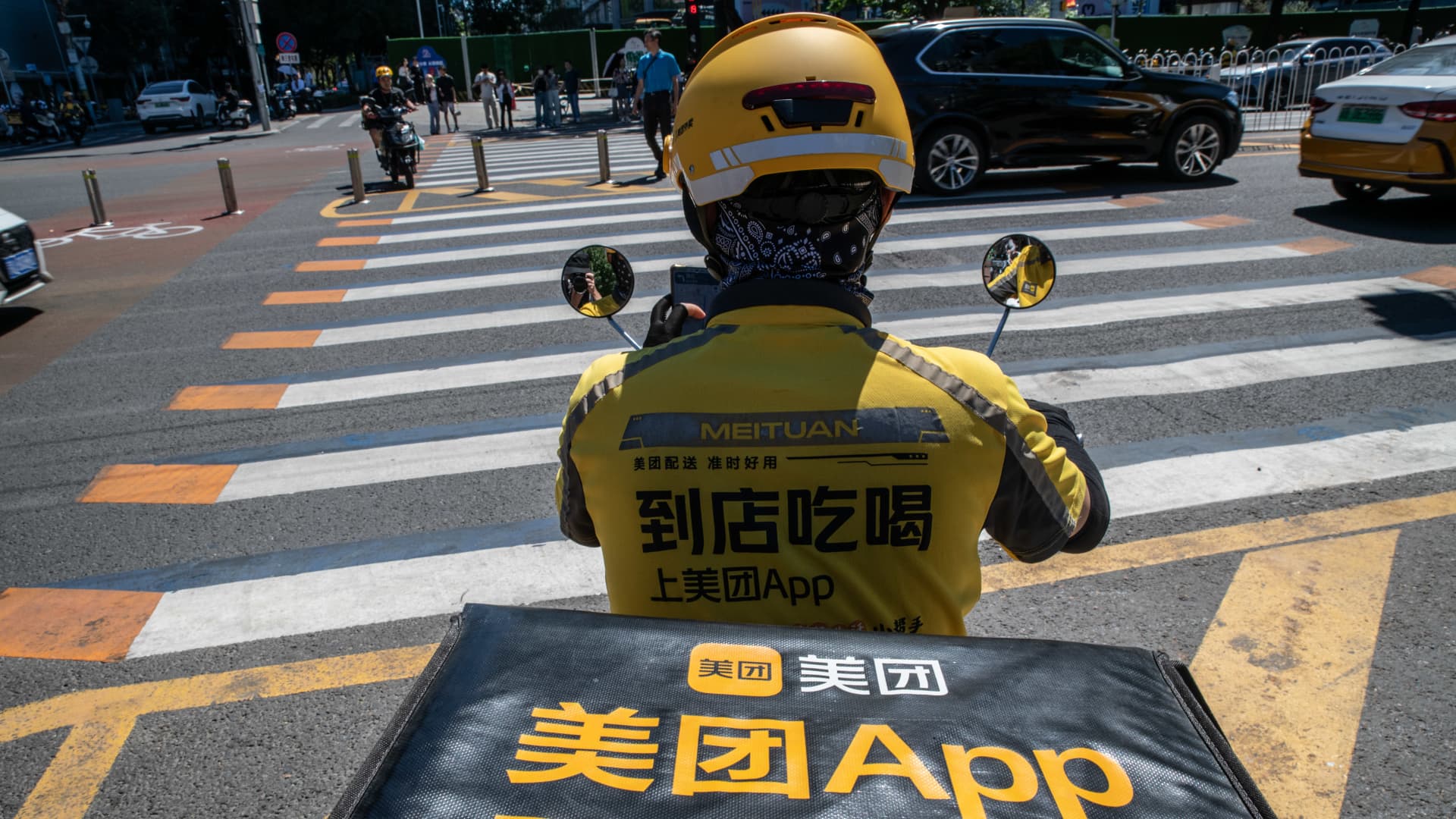 China's Meituan lost  billion in market cap amid rising competition, slowdown in food delivery business
