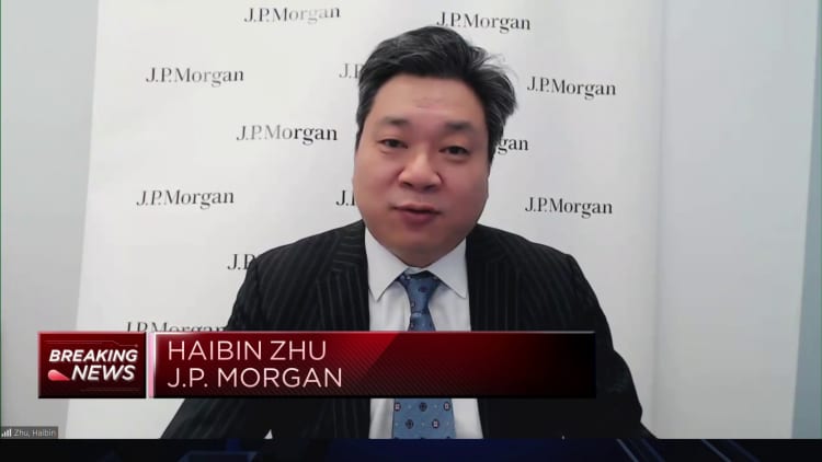 JPMorgan chief China economist discusses the divergence in manufacturing examine recordsdata