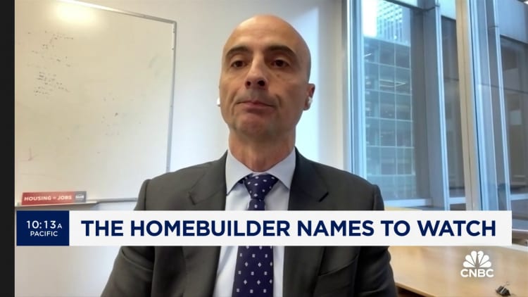 Public homebuilders aren't running out of steam, says UBS' John Lovallo