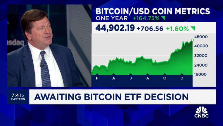 Fmr. SEC Chair Jay Clayton on bitcoin ETF: Approval is inevitable, there's 'nothing left to decide'