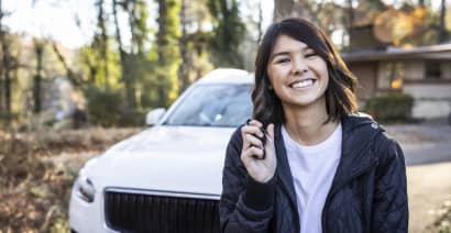 Cars are the rare purchase Gen Z is reluctant to make online. Why that's smart