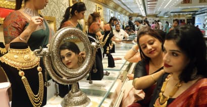 India's consumption growth is set to accelerate as Goldman predicts 'affluent' Indians to nearly double