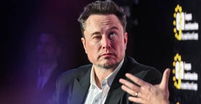 Elon Musk is ordered to testify in the SEC's Twitter investigation