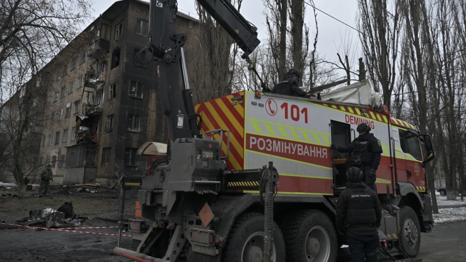 Ukrainian sappers load the remains of an undetonated rocket into a truck following a missile attack in Kyiv on January 23, 2024. Dozens of people were injured and least four killed after a wave of Russian missiles targeted Kyiv and other cities across Ukraine, setting residential buildings ablaze and reducing others to rubble. (Photo by Genya SAVILOV / AFP) (Photo by GENYA SAVILOV/AFP via Getty Images)