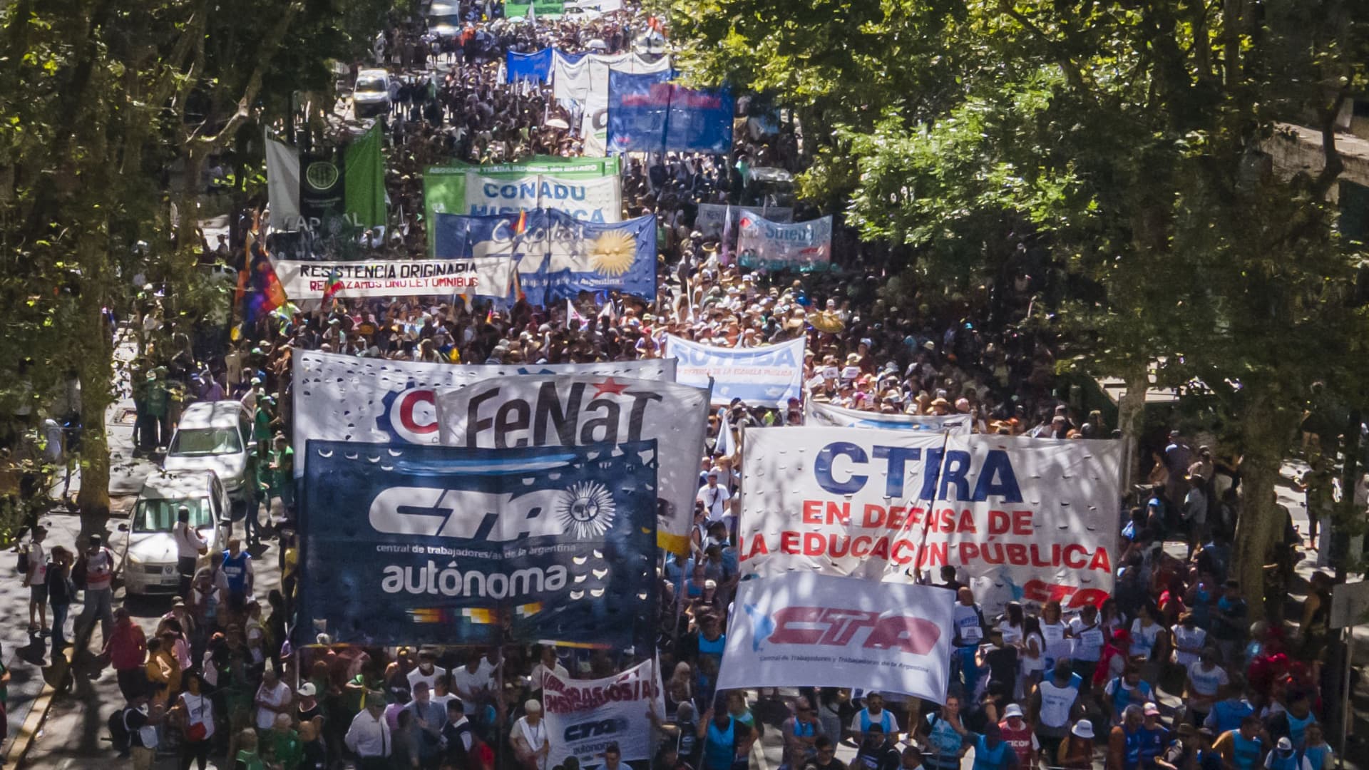 A nationwide strike in Argentina poses major test to Milei’s economic ‘shock therapy’