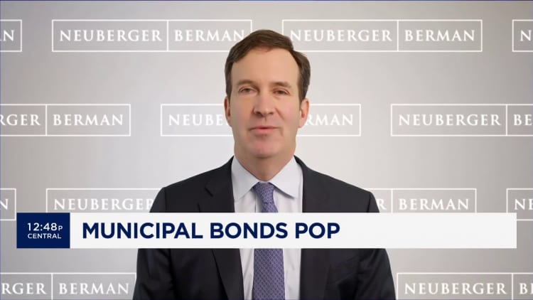 Investing in municipal bonds: Here's what you need to know