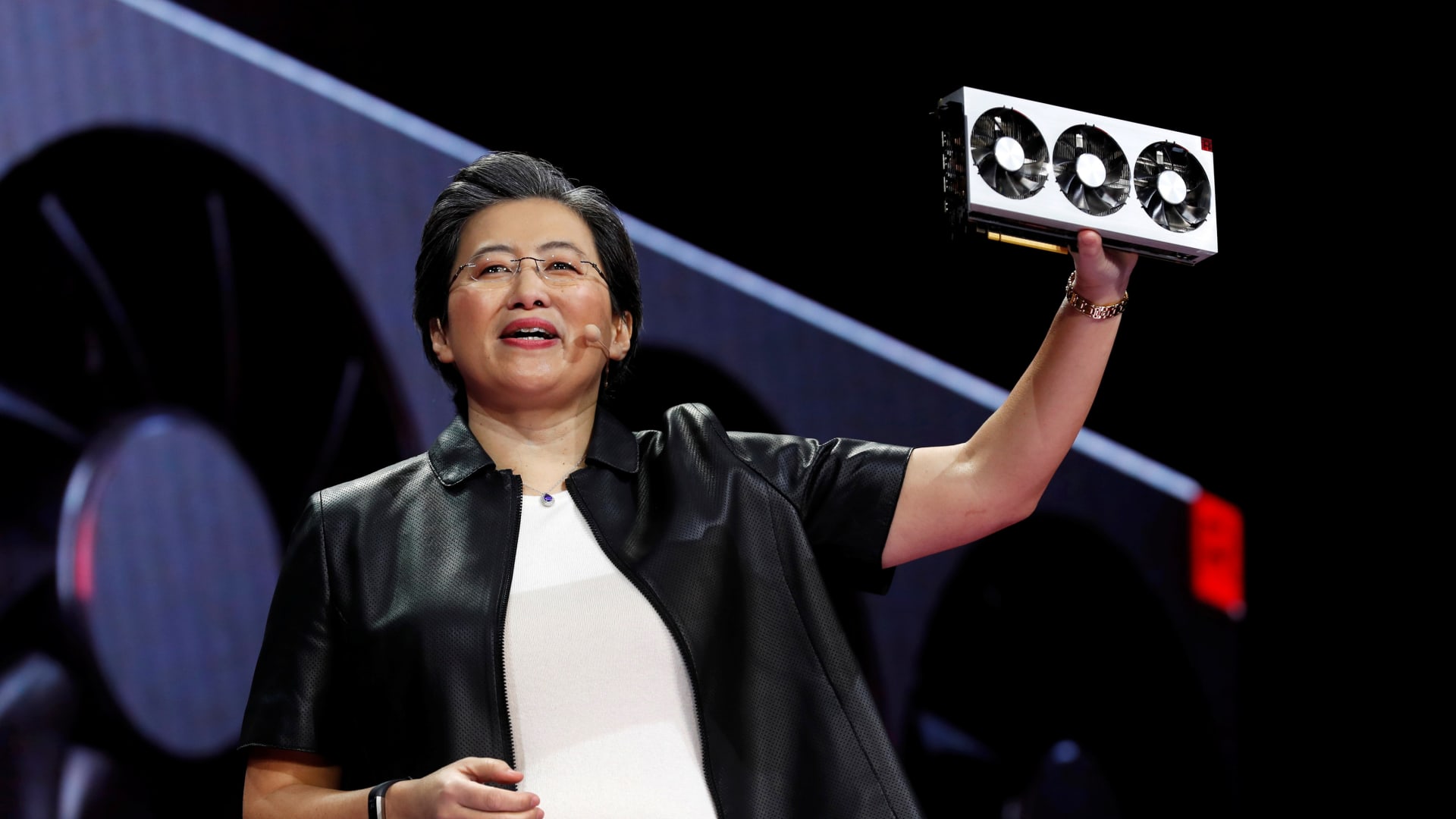 AMD's data center business grew 80% but the stock is down