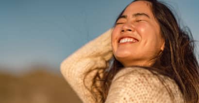If you answer yes to these 15 questions, you are happier than most people, says longevity expert