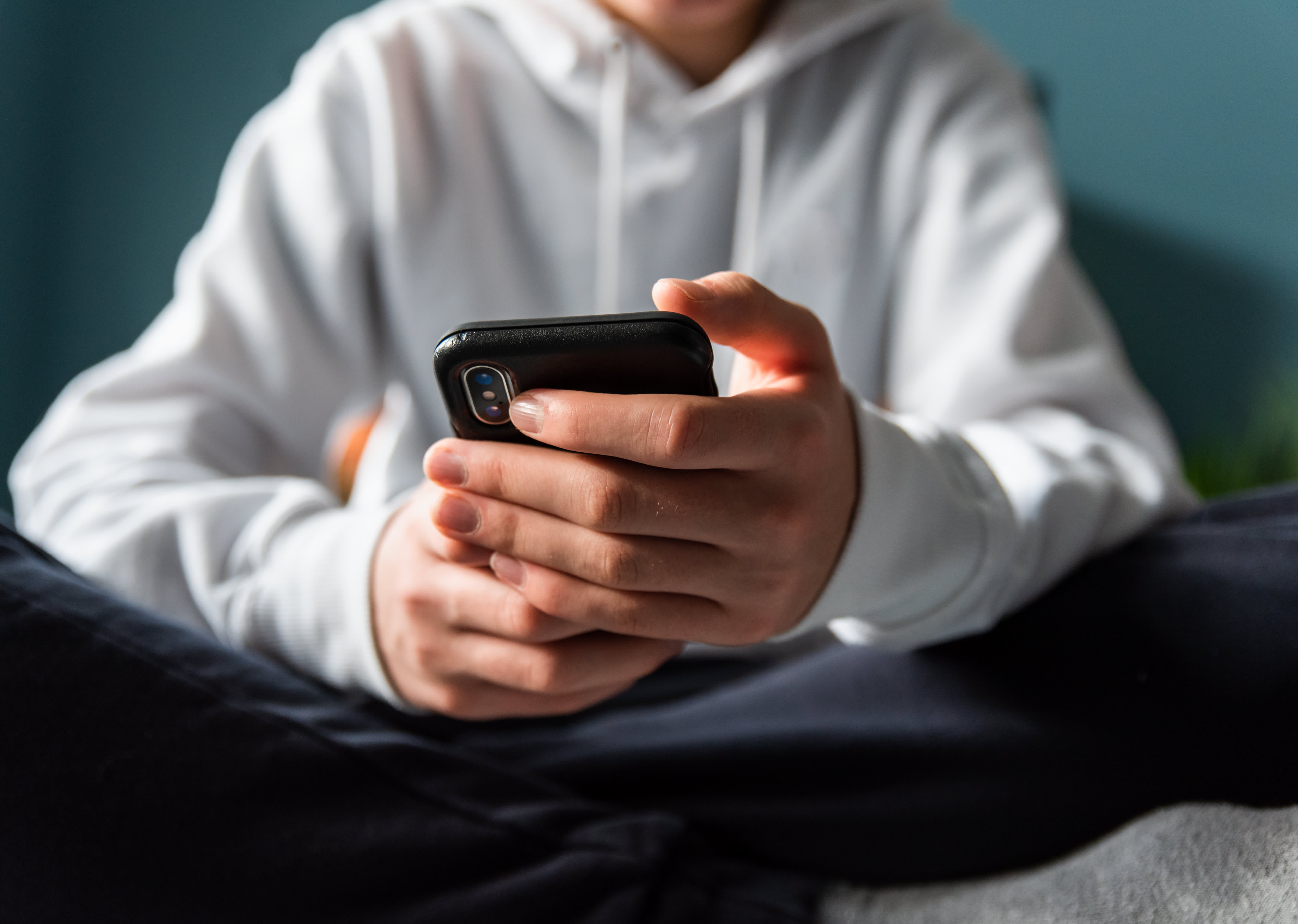 FBI: ‘Financial sextortion’ of teens is a ‘rapidly escalating threat.’ How parents can protect their kids