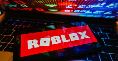 Stocks making the biggest moves midday: Roblox, Enphase Energy, Snap and more