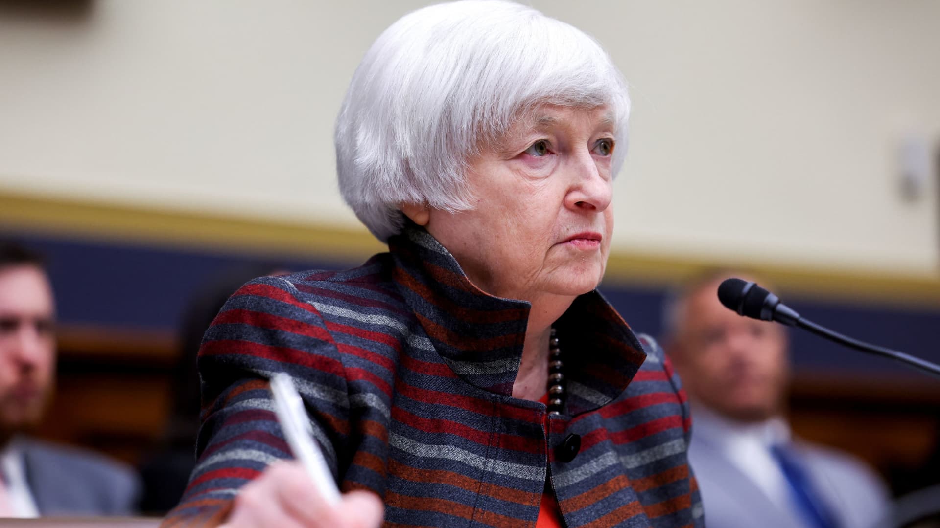 Yellen touts electric vehicle ‘boom’ as automakers tone down hype Auto Recent