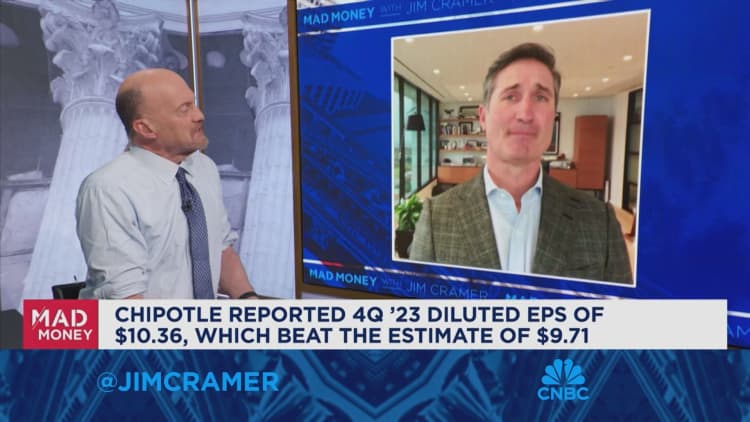 Chipotle CEO Brian Niccol goes one-on-one with Jim Cramer