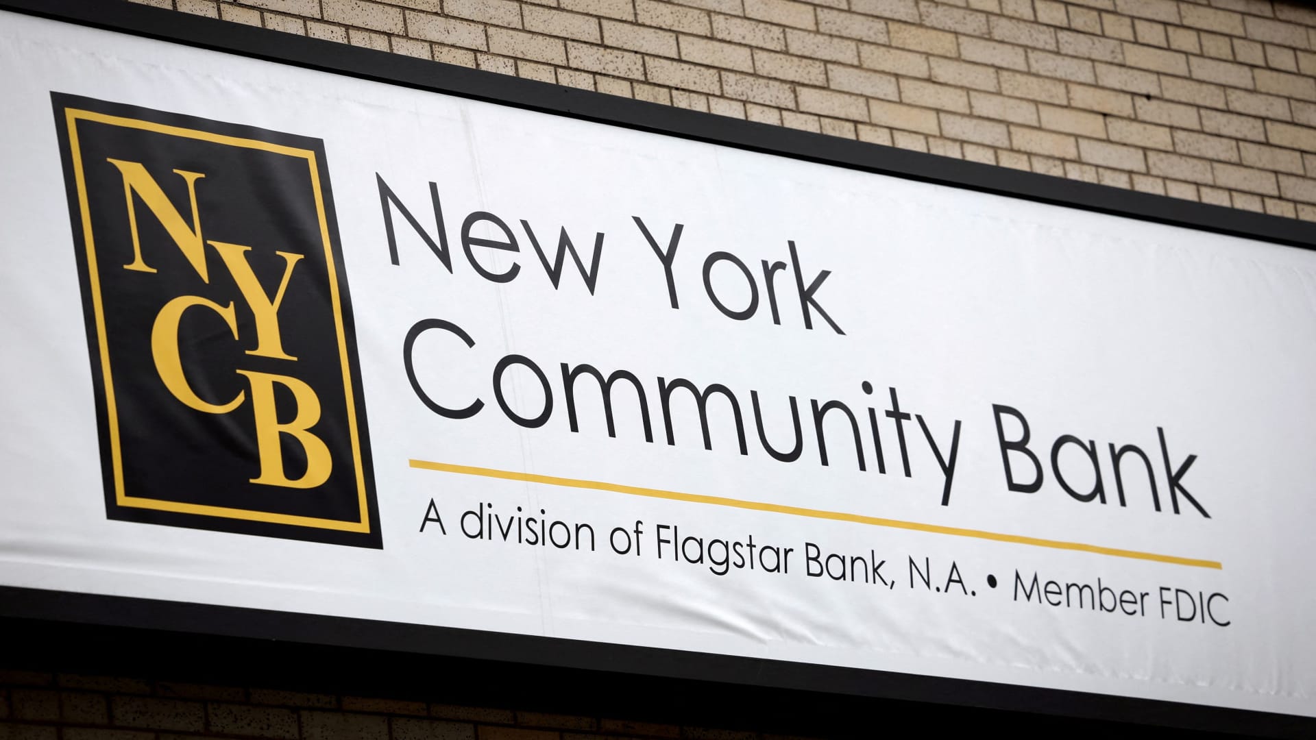 New York community insiders at Bancorp are stepping in to buy up the regional bank's declining shares