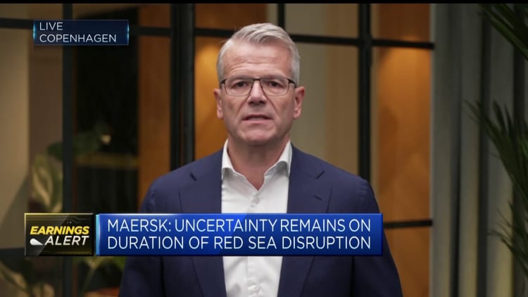 La perturbación del Mar Rojo añade "alta incertidumbre" a las perspectivas de ganancias, dice Maersk