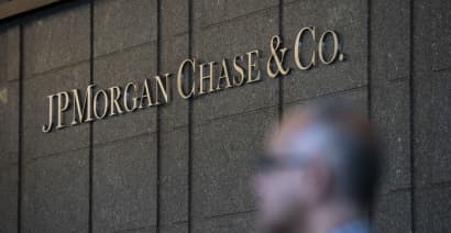 JPMorgan Chase could set the earnings season tone. Here's what analysts expect