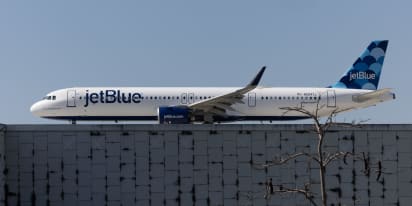 JetBlue cuts routes spanning Los Angeles to Lima in race to lower costs