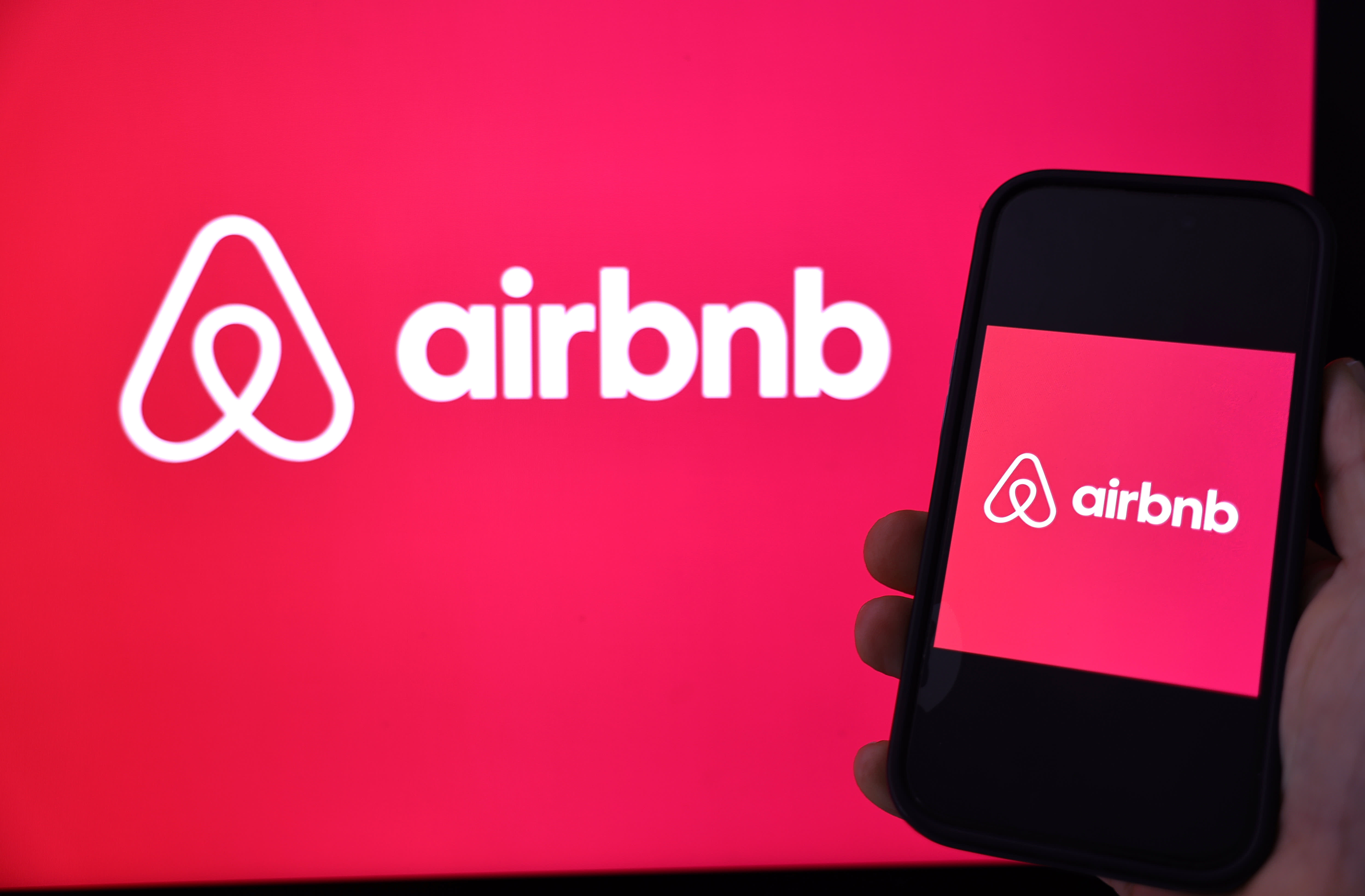 إيرادات Airbnb (ABNB) للربع الأول من عام 2024