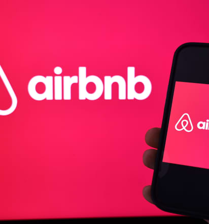 Airbnb beats earnings expectations for first quarter but offers weak guidance