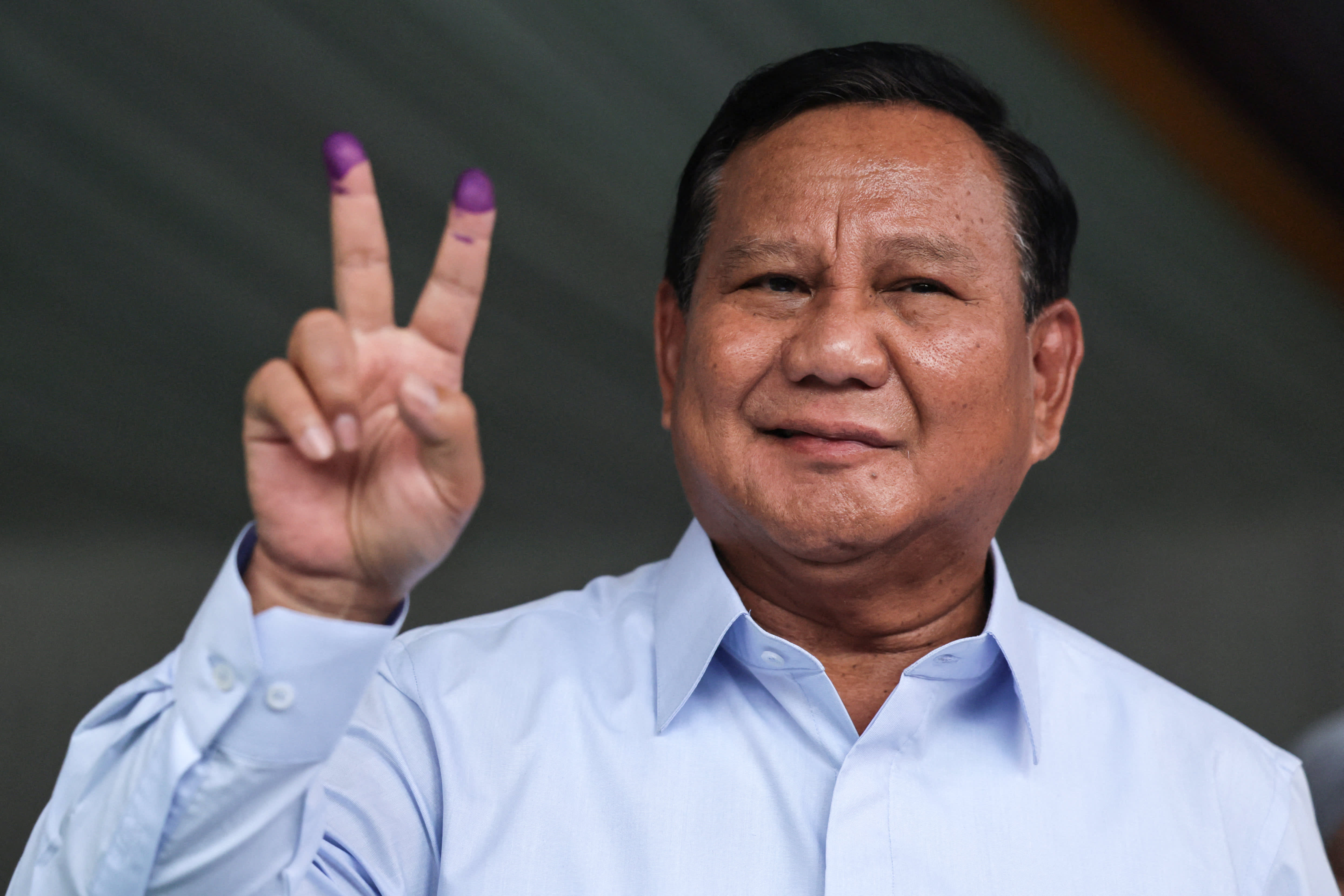 Prabowo dẫn đầu trong việc kiểm phiếu tổng thống không chính thức