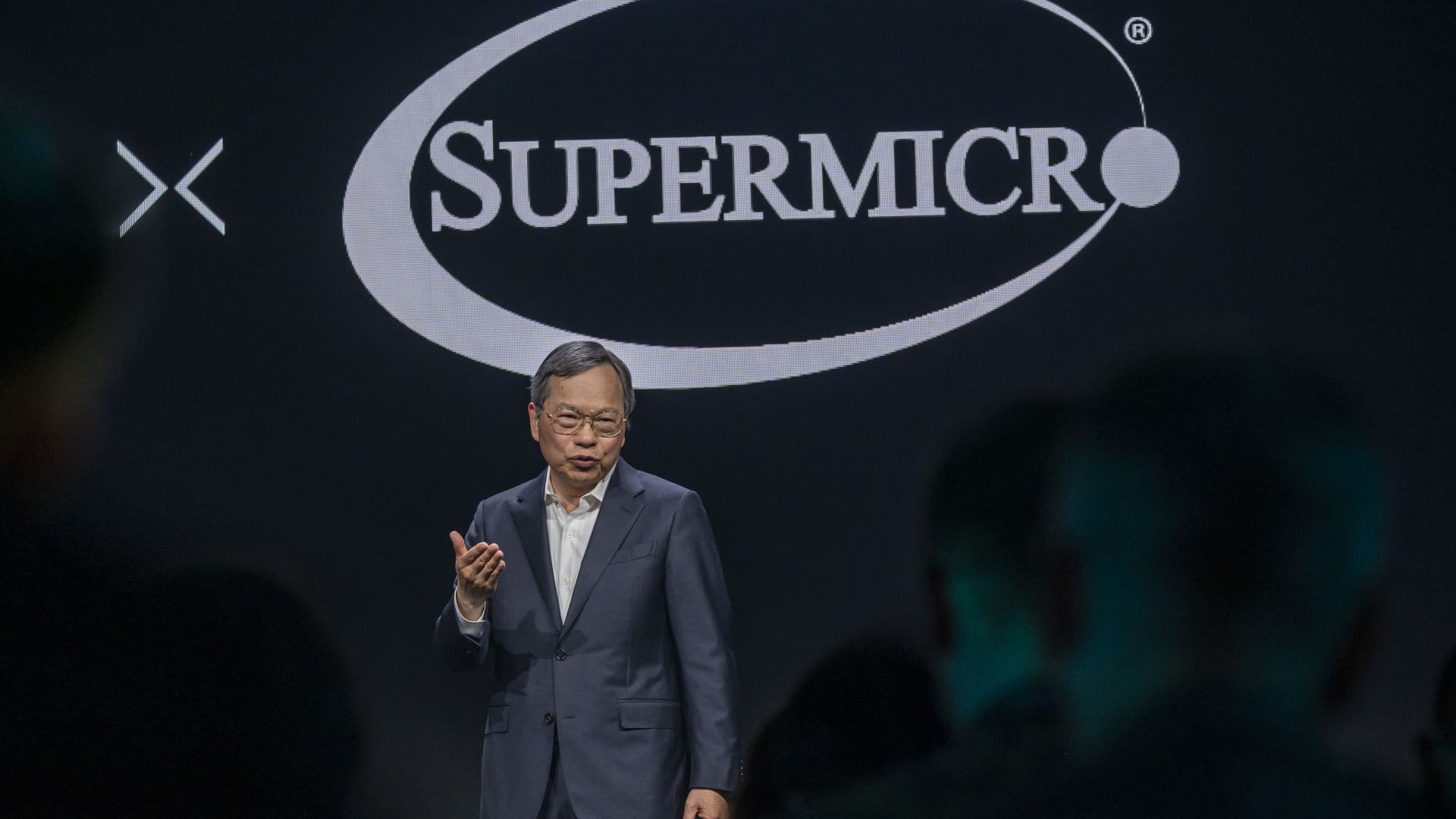 Super Micro plummets 15% after posting revenue miss 