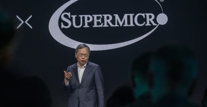 Super Micro plummets 14% after posting revenue miss 