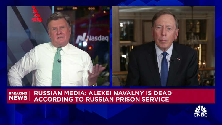 Former CIA Director David Petraeus: I was surprised Alexei Navalny lived for as long as he did