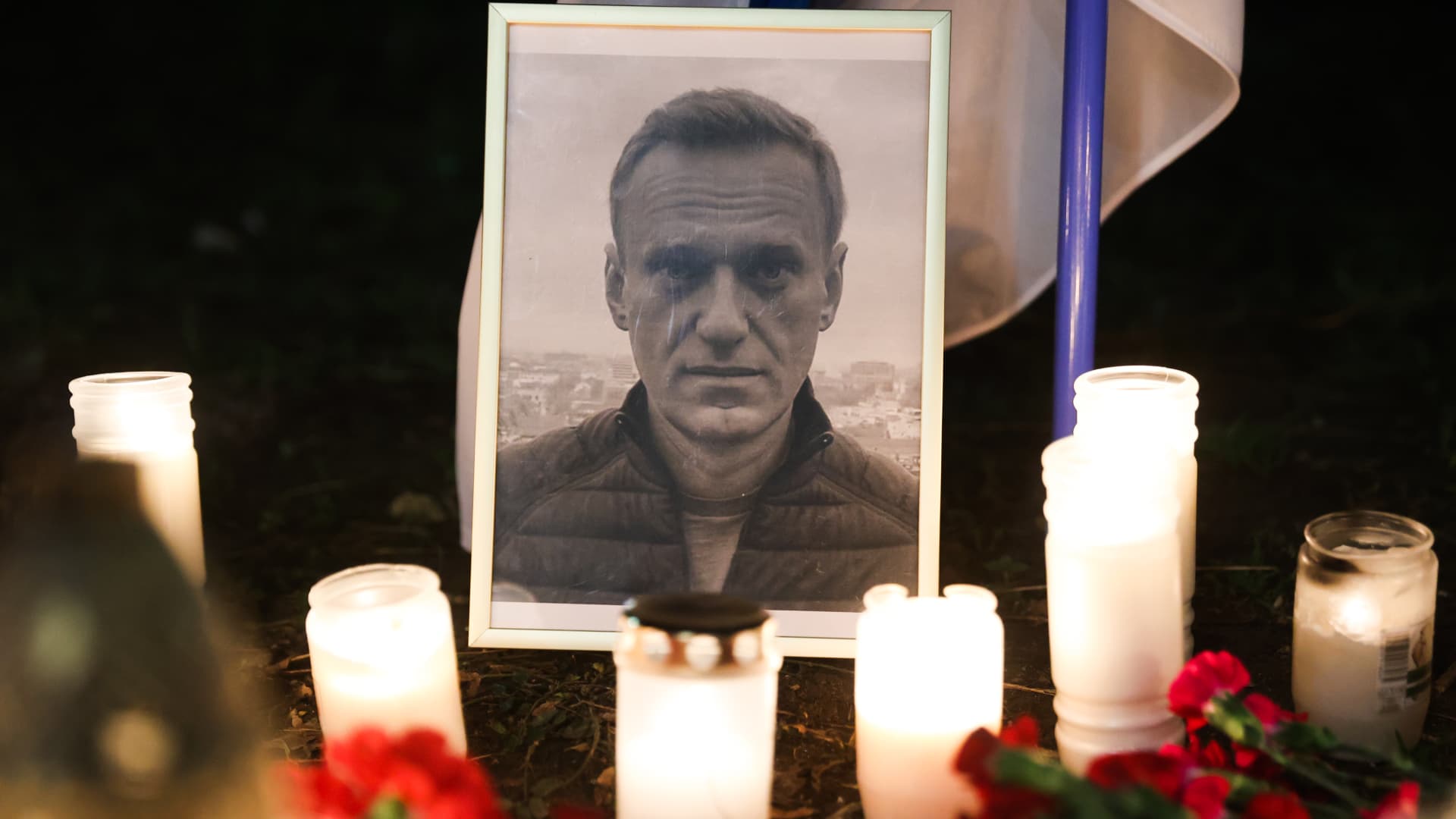 Jailed Putin foe Alexei Navalny confirmed dead with family calling for body to be returned
