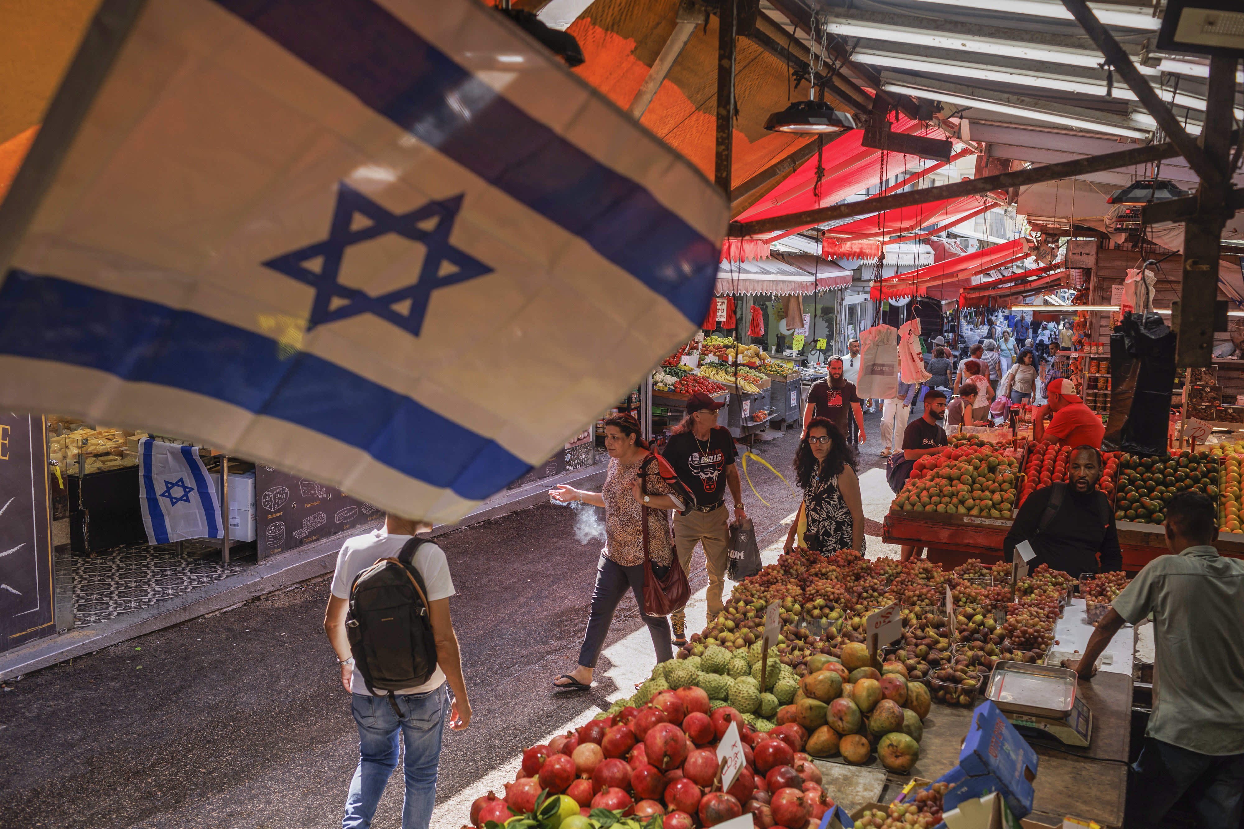 Israel's GDP shrinks by about 20% in the fourth quarter amid the Gaza war