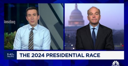 President Biden's fundraising edge is real, says Axios' Mike Allen