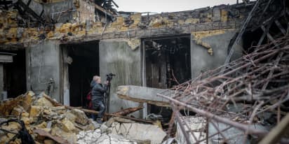 U.S. imposes over 500 new sanctions against Russia; Drone strike kills 3 in Ukraine’s city of Odesa
