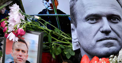 Wife of opposition leader Navalny says his body was abused after death; funeral to be held Friday