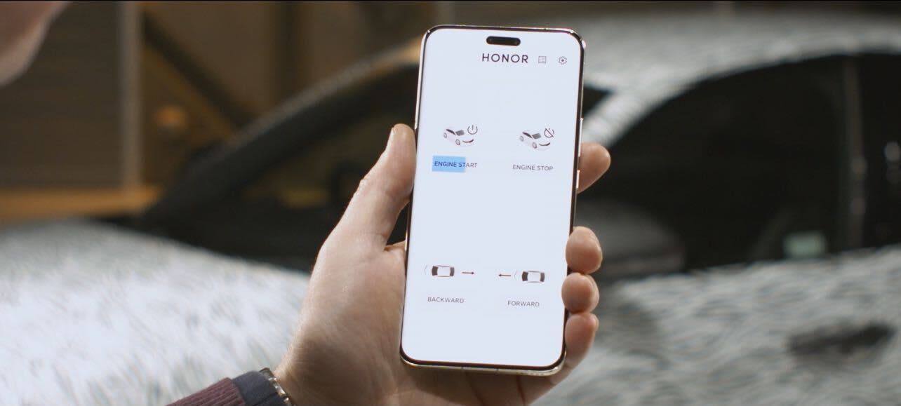 Honor shows off tech in Magic 6 Pro to control a car with your eyes