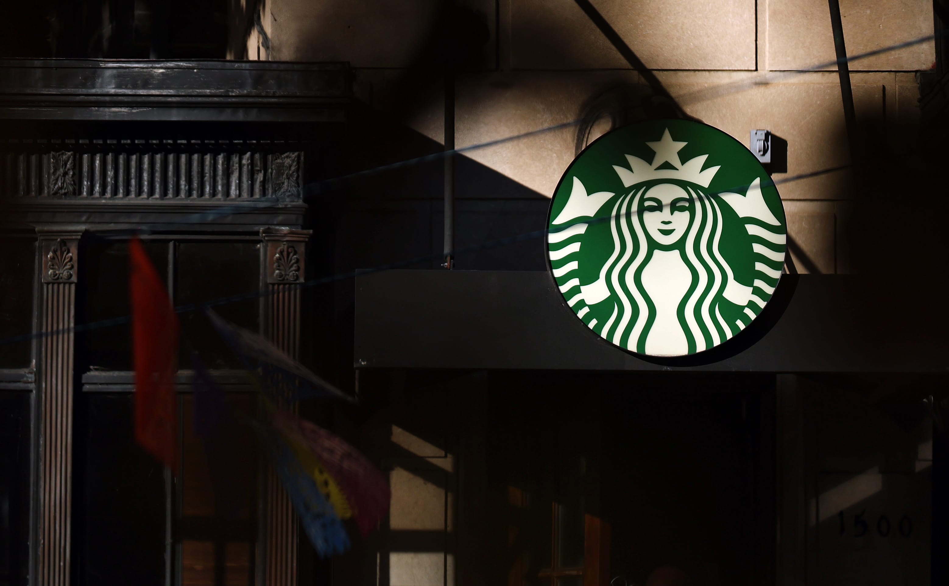 Starbucks, McDonald's and Yum earnings show consumers pulling back