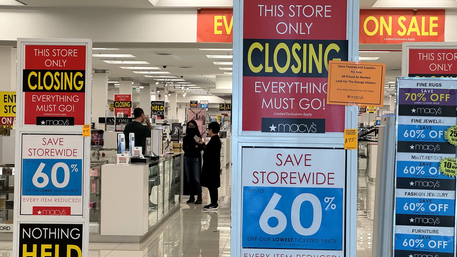 Macy's hasn't closed 150 stores yet. But Target, Kohl's CEOs already smell opportunity