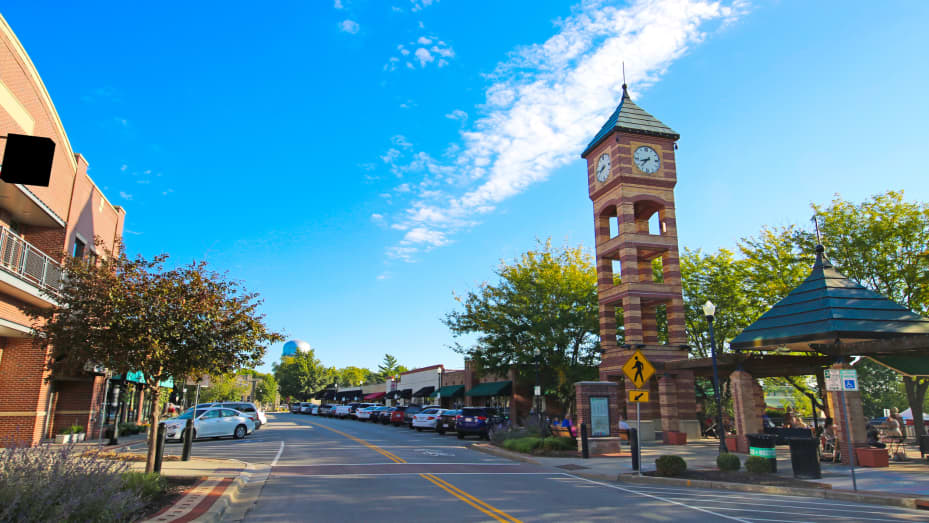 Overland Park, Kansas is the No. 2 happiest city in America.
