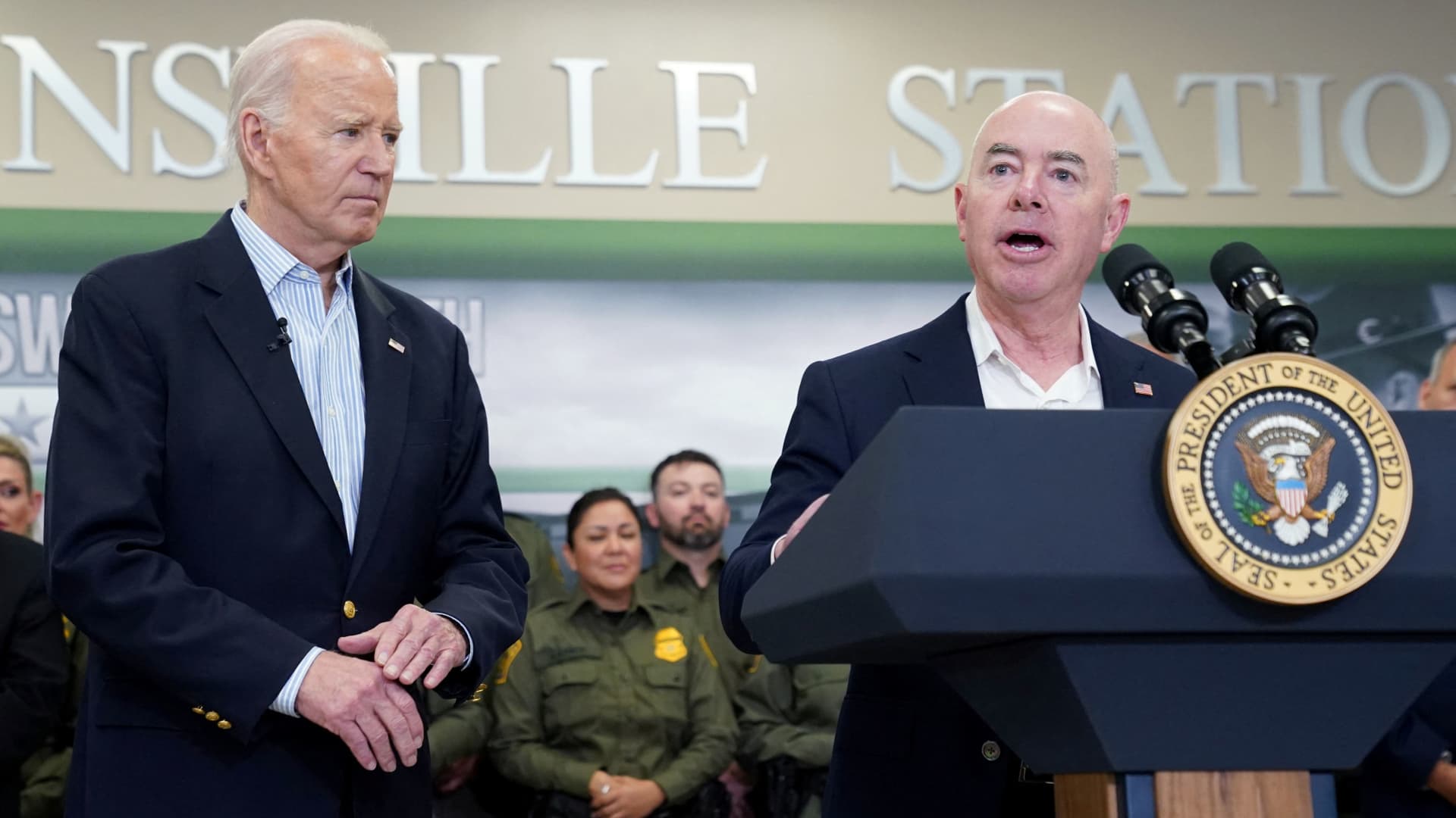 Mayorkas fires at Capitol Hill as Biden privately weighs new border action: ‘Congress needs to get a spine’