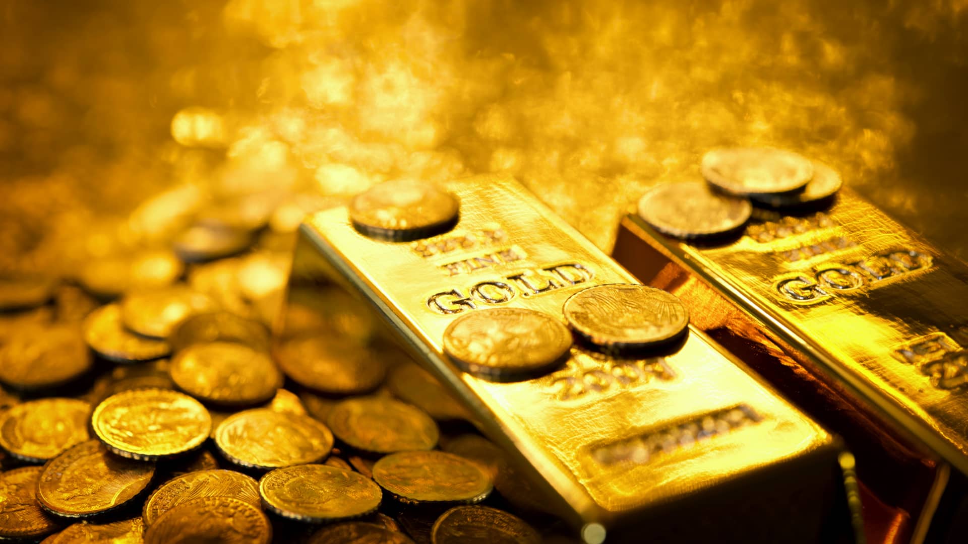 Gold prices hit another record high on Fed cut expectations