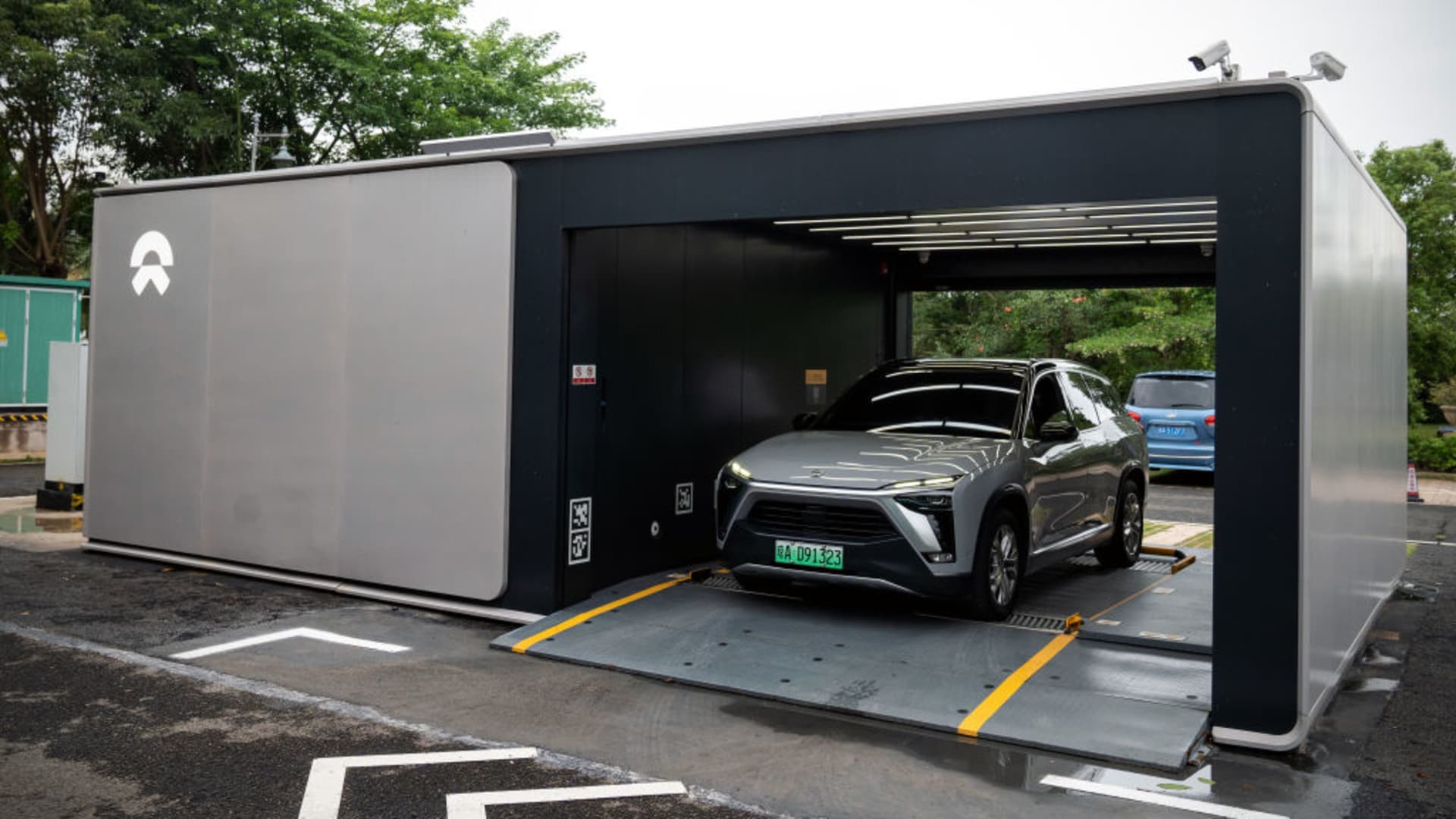 China's Nio looks to expand battery swap services to gain an edge on EV infrastructure