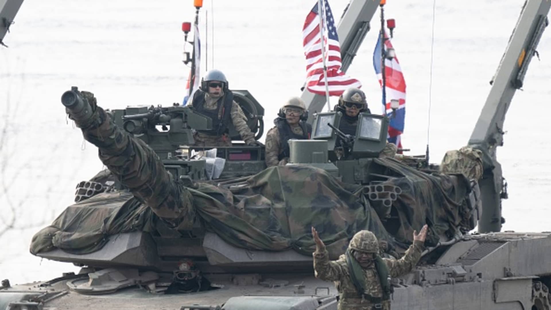 US Army soldiers are taking part in a joint military exercise with forces from several NATO countries on the Vistula.
