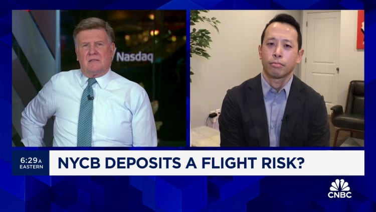 NYCB poses a flight risk?  Here's what you should know