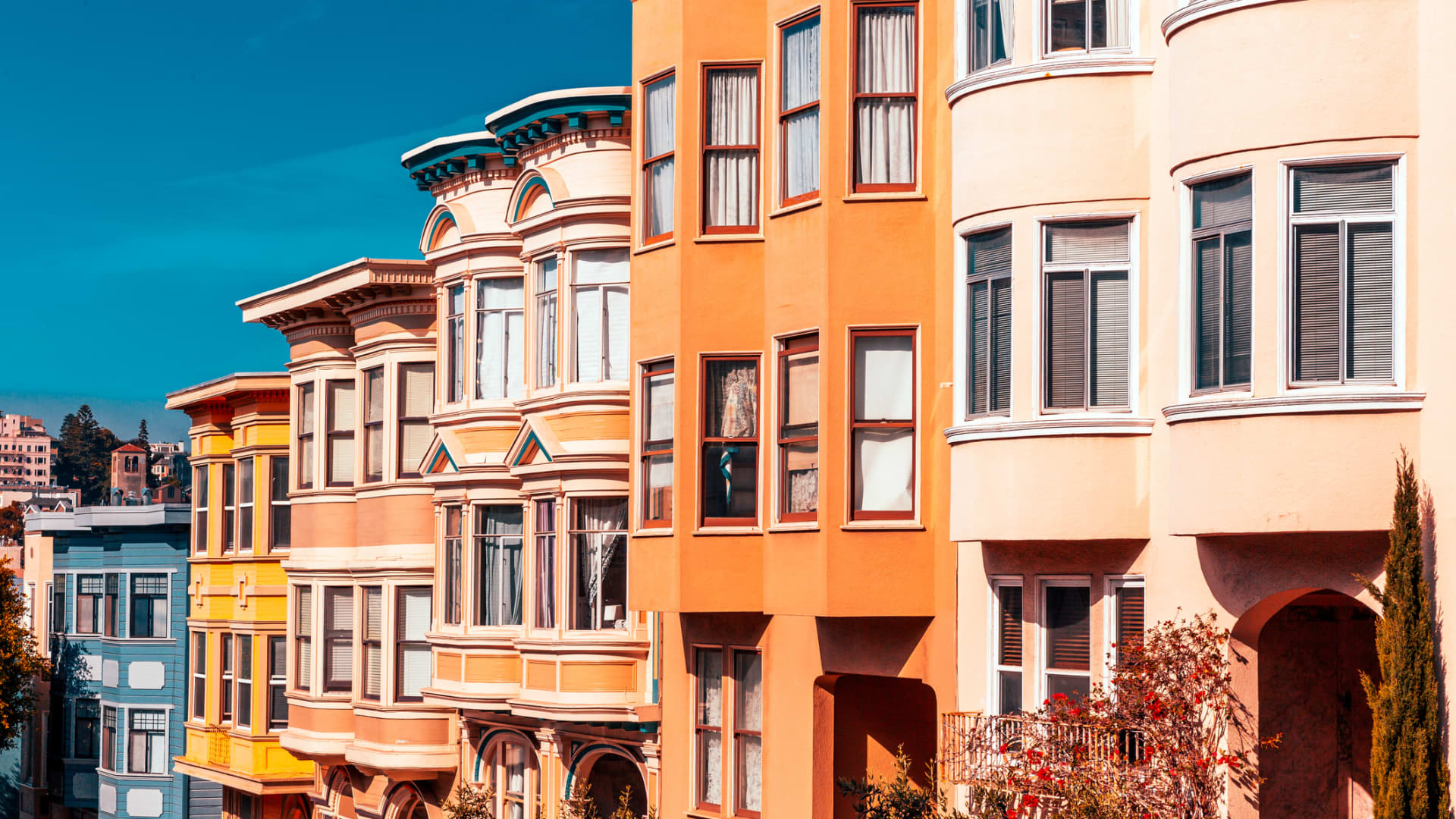 California ranked as the state with the second highest average rent, according to doxo.